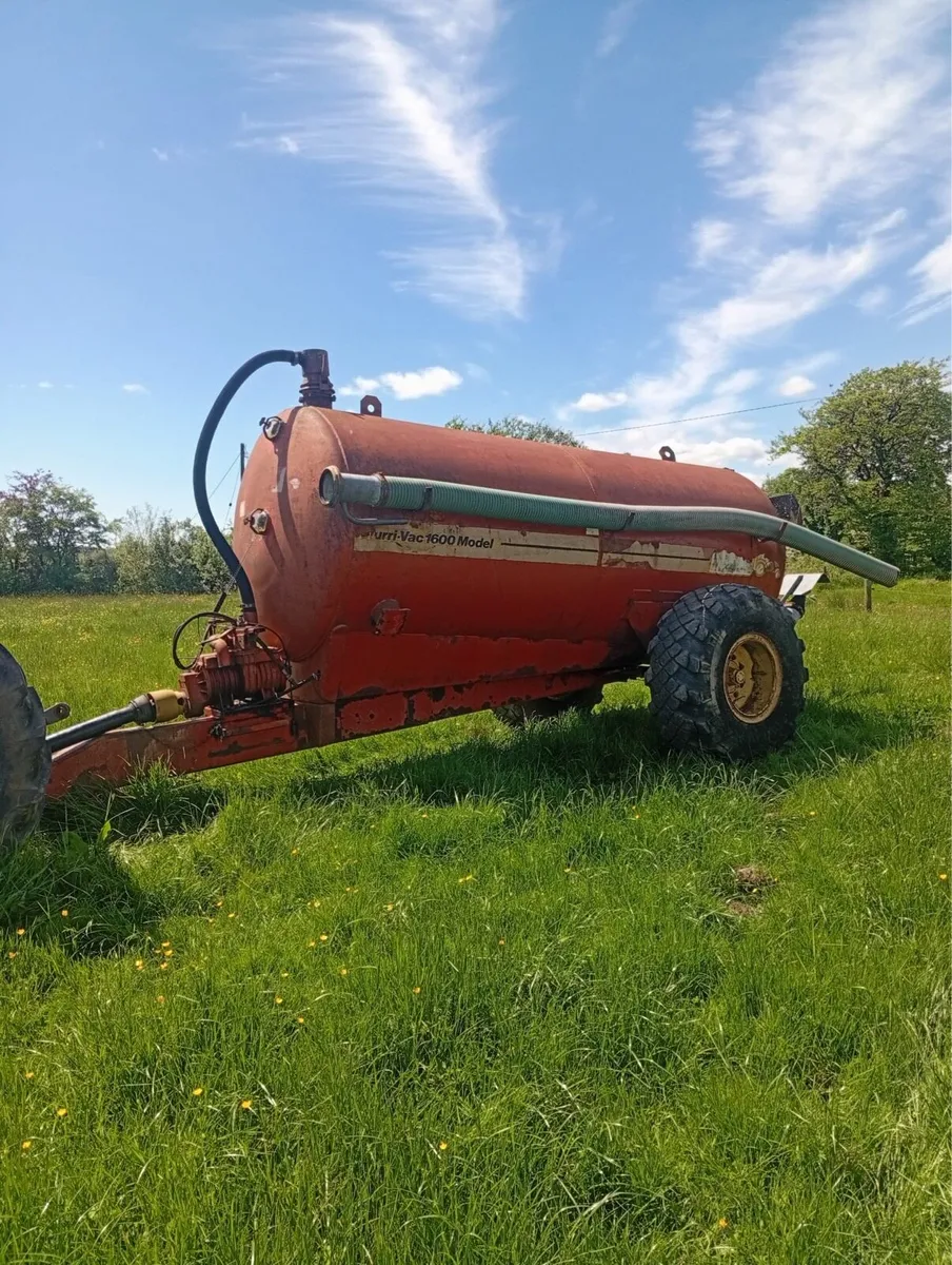 Major 1600 tanker - Image 1