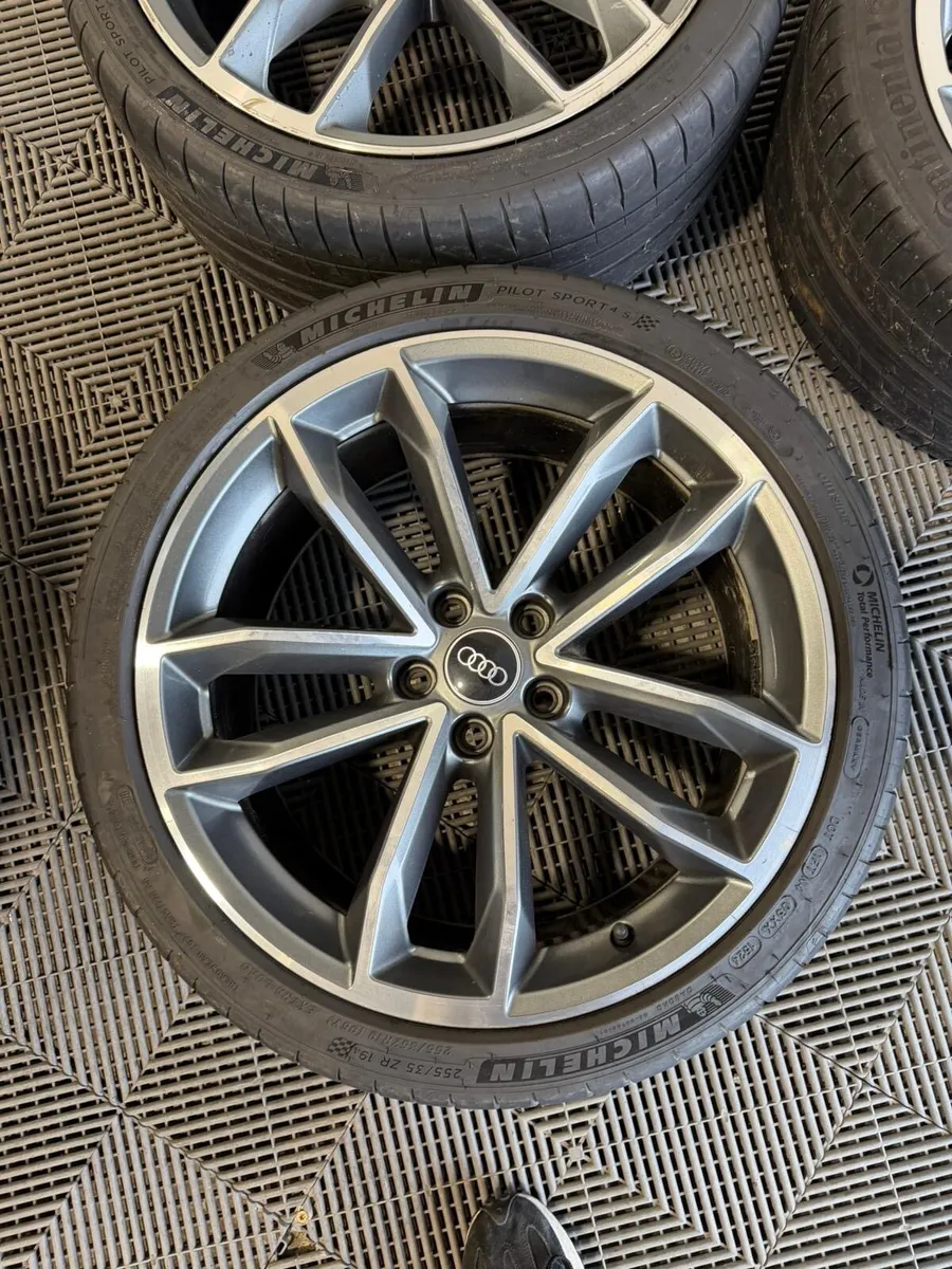 5x 19” Audi Rims with Tyres - Image 4