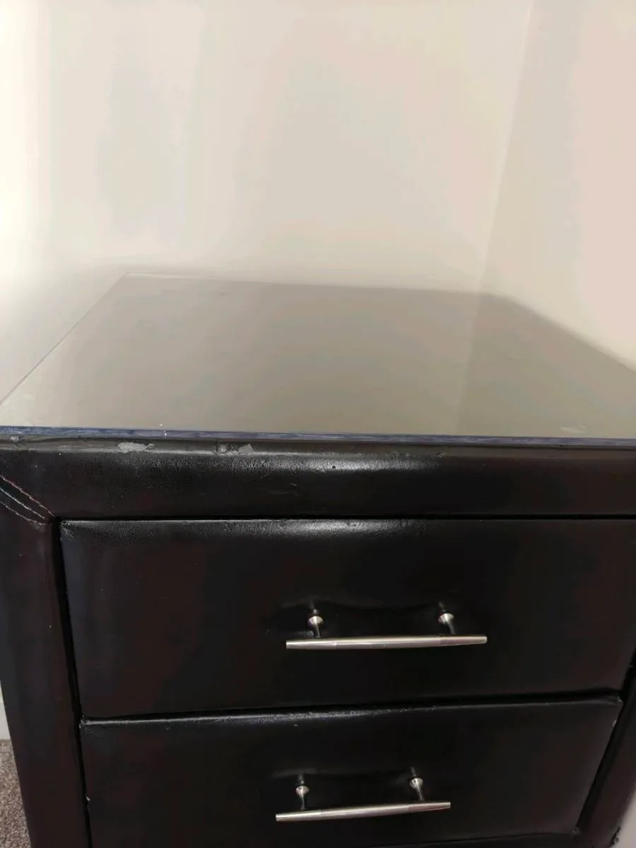 Chest of drawers - Image 2