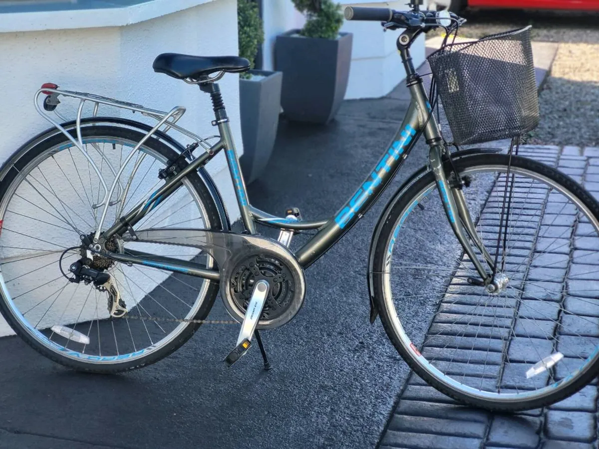 LADIES BIKE N BASKET NO OFFERS - Image 2