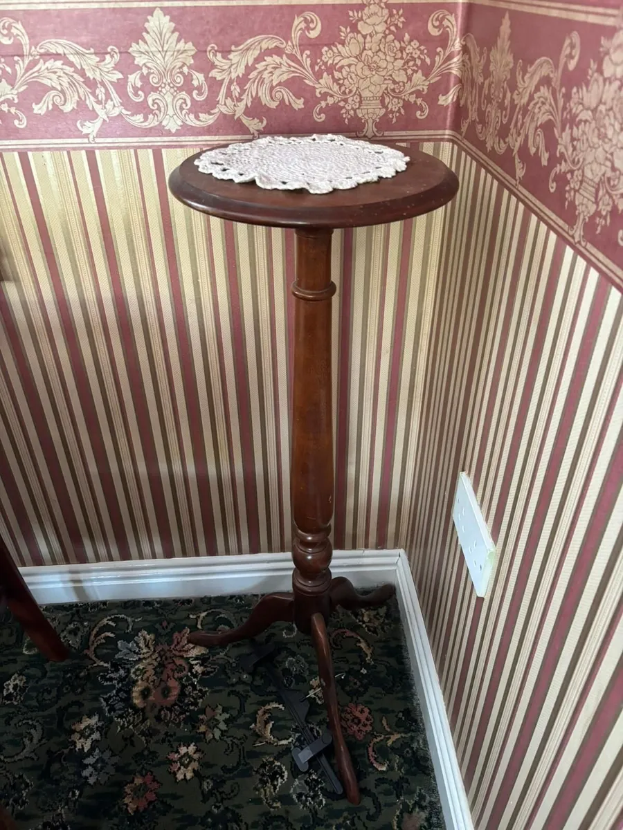 Lamp Stand