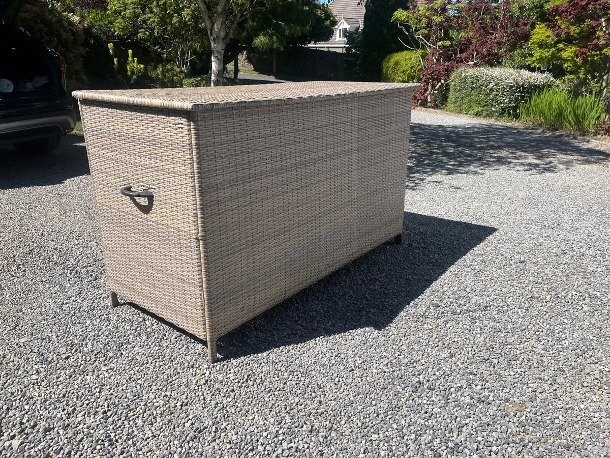 Rattan Storage Box - Image 3