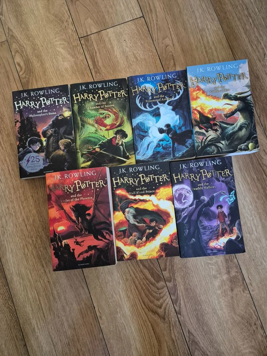 Harry Potter 1-7 books - Image 1