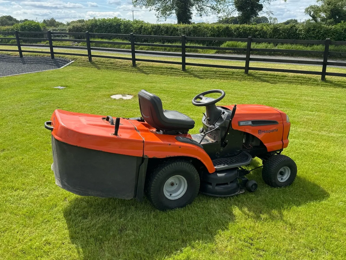 Husqvarna ride on mower  CTH151 - Image 1