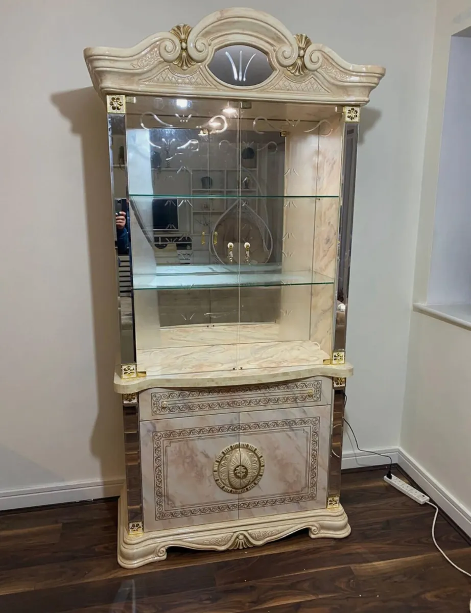 Marble effect cabinet