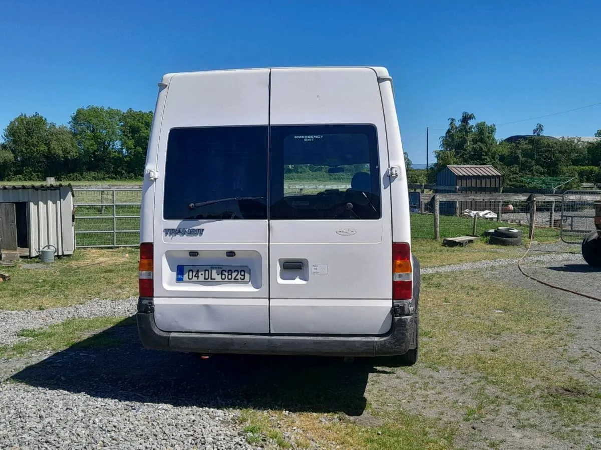 Transit minibus - Image 4