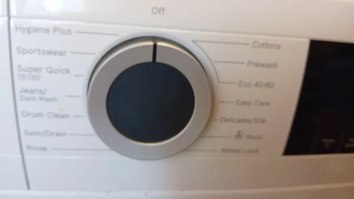 Bosch Washing machine - Image 4
