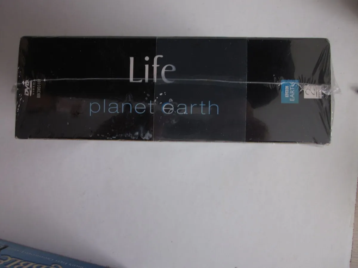 DVD Life Planet Earth 9 Disc Set New - Image 3