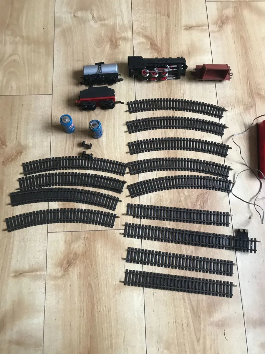 Vintage Train Set - Part Set - Image 1