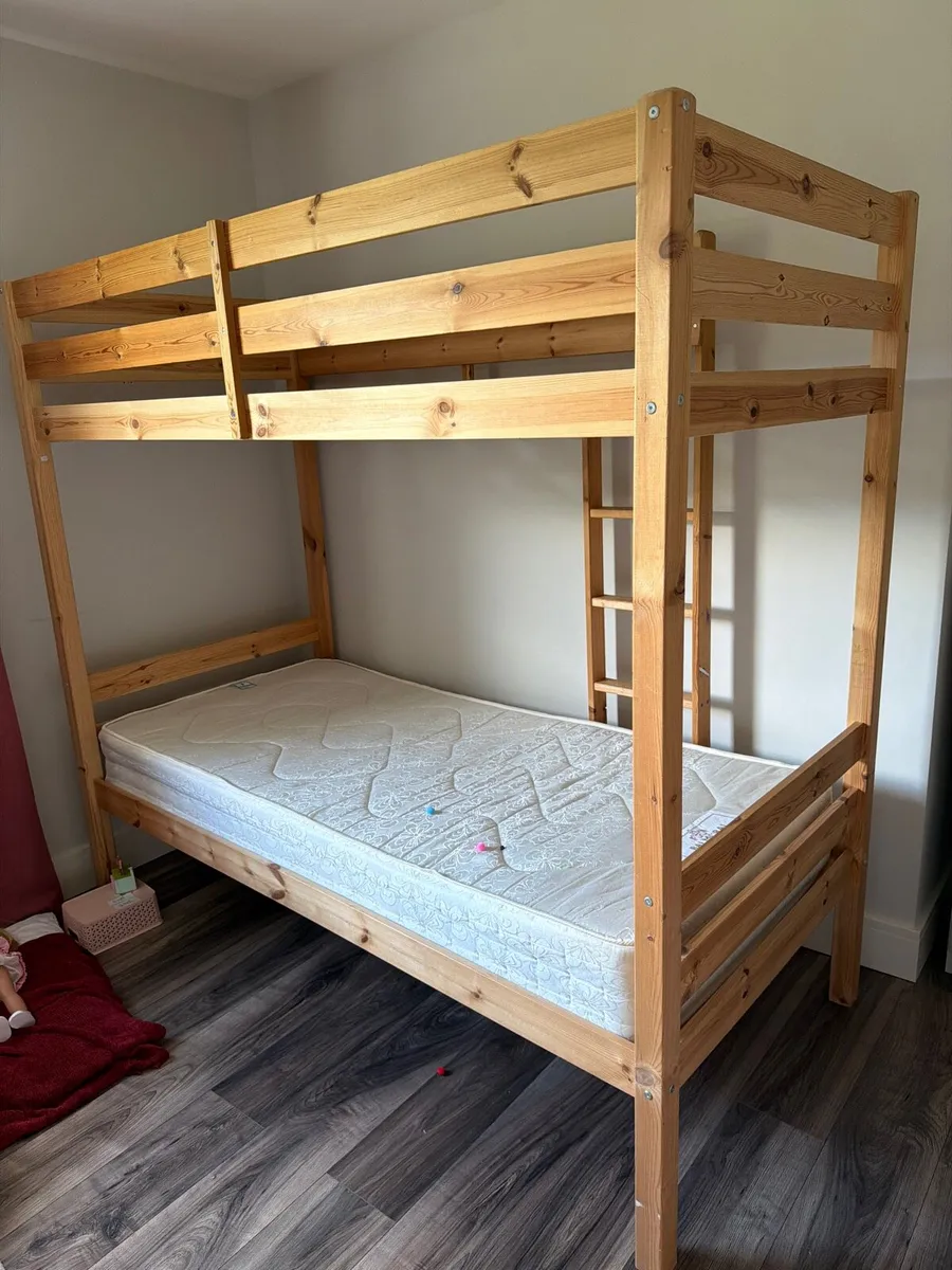 Bunk bed