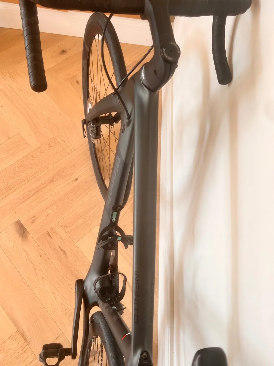 Bianchi Infinito CV Disc Ultegra Di2 - Image 4