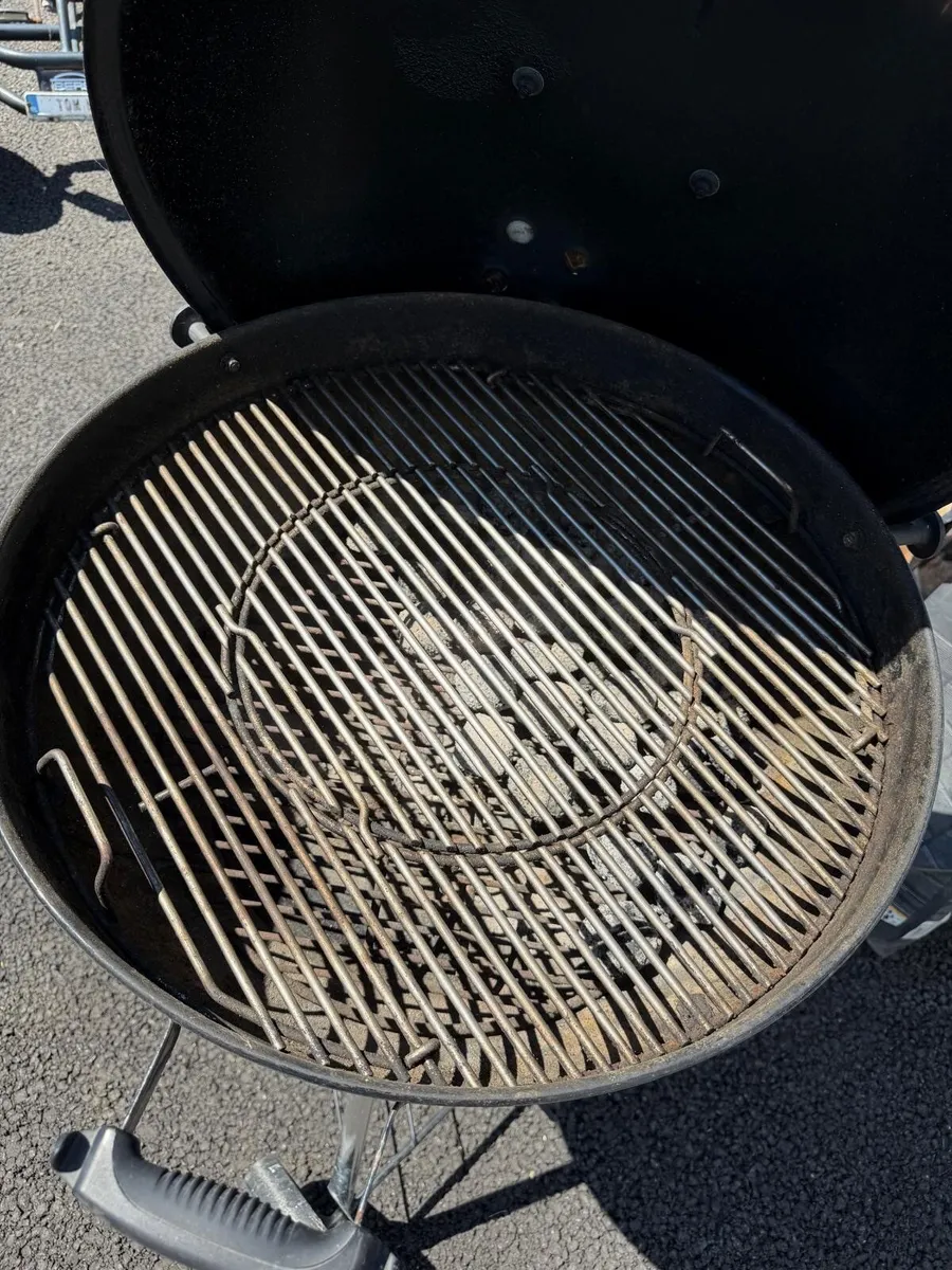 Webber Master touch charcoal Barbecue - Image 4