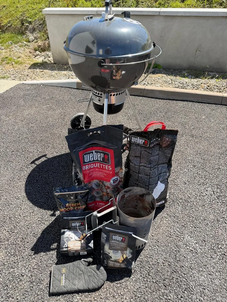 Webber Master touch charcoal Barbecue - Image 1
