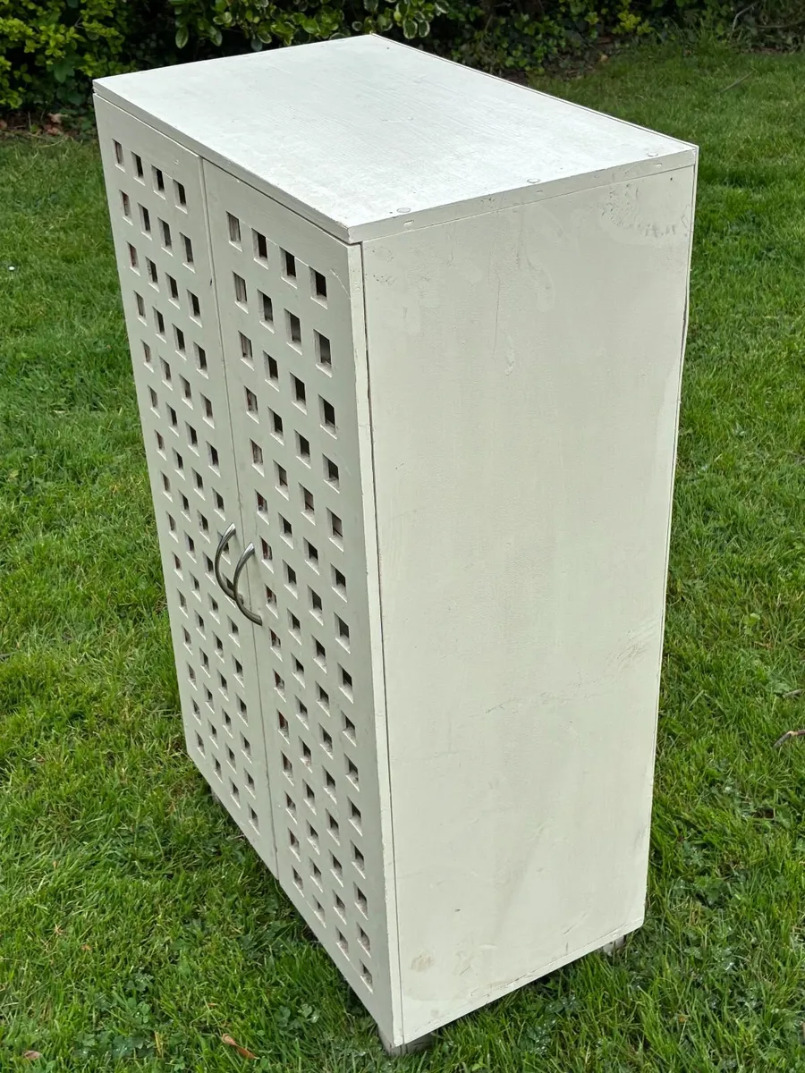 Cupboard - Image 2