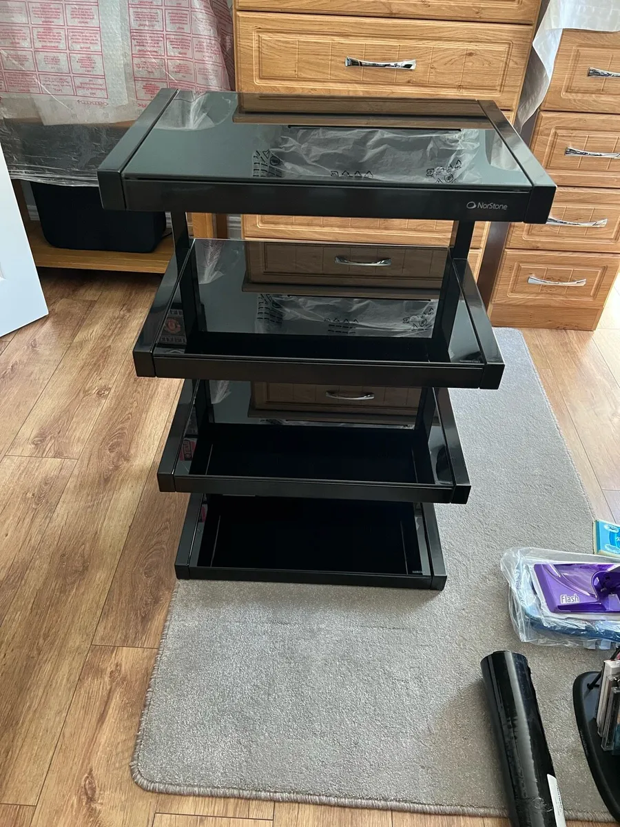 Brand hifi stand.