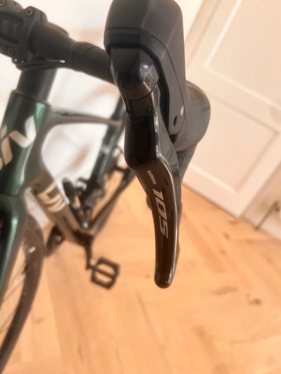 Liv Avail Advanced 1 Ladies Road Bike - Image 2
