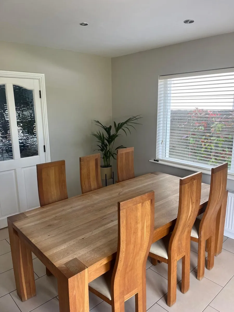 Solid Oak, Dining Table & 6 Chairs - Image 1