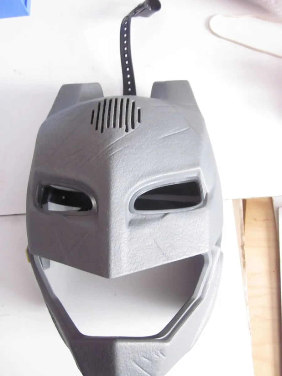 Batman Mask Lights/Voice Change Helmet - Image 4