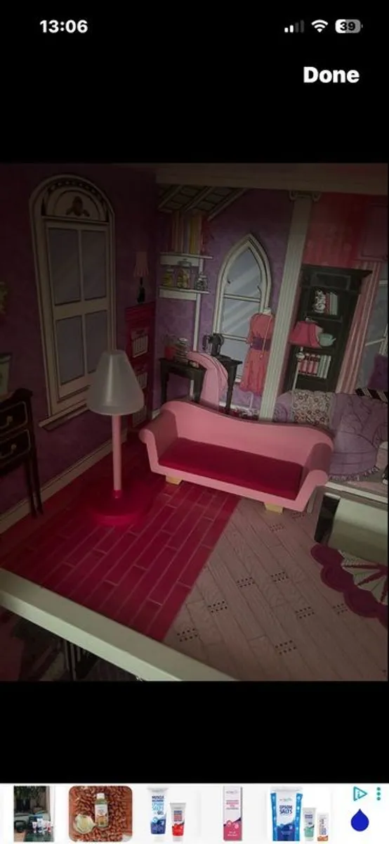 large dolls house - Image 3