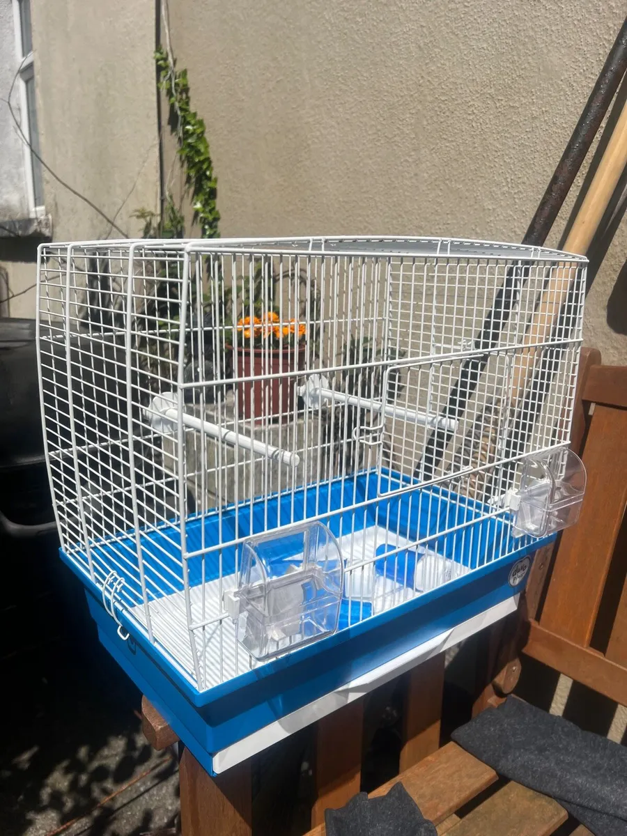 Bird Cage with water holder - Image 1
