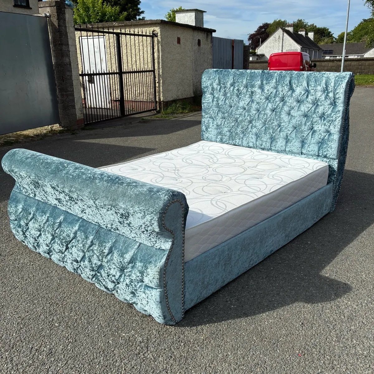 Fab!! Double crushed Velvet Double sleigh Bed €320 - Image 2