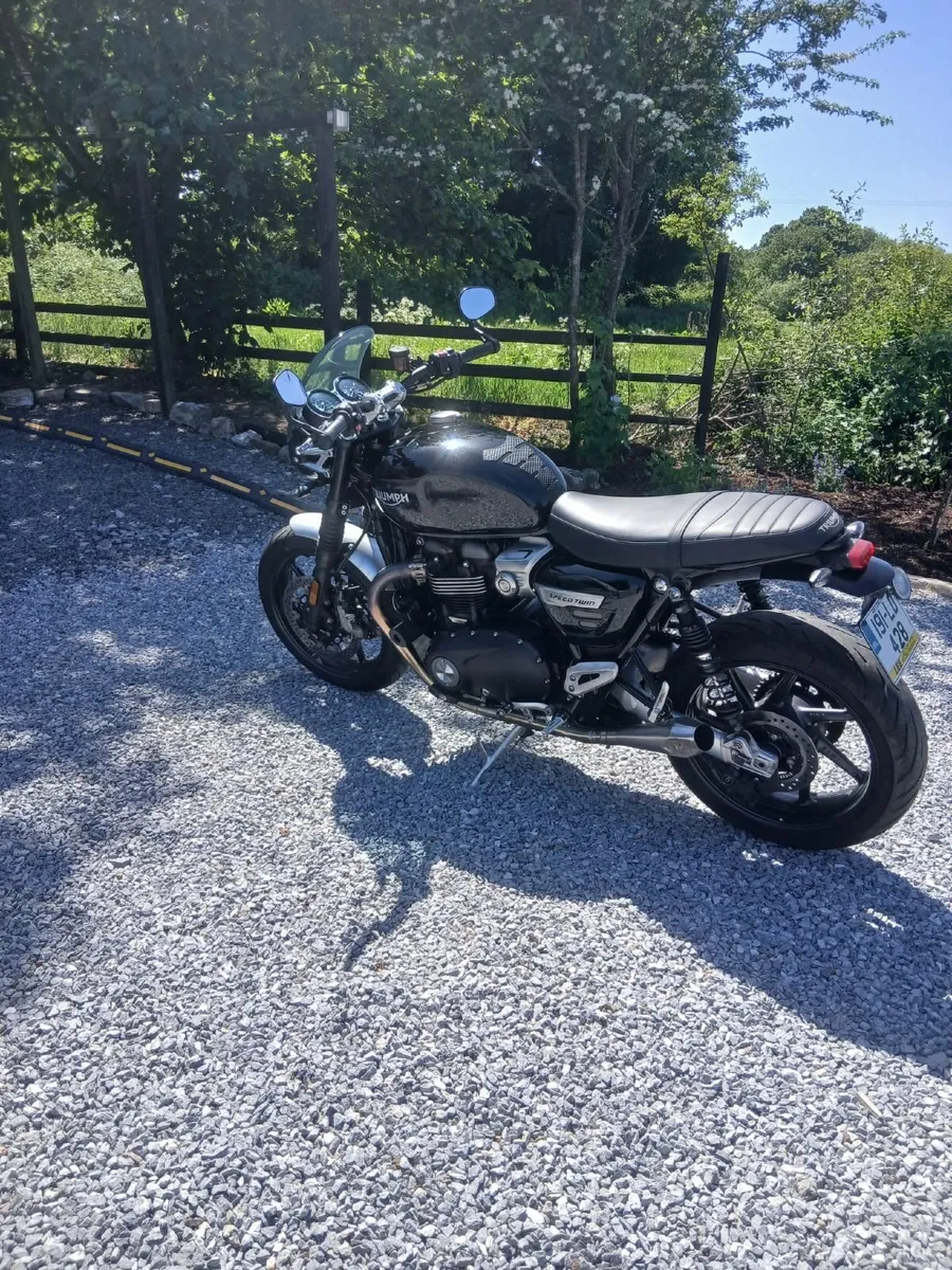 Triumph Speed Twin 1200 - Image 2