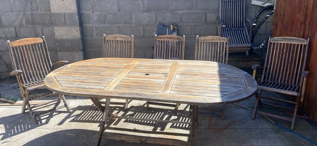 Garden furniture - Image 1