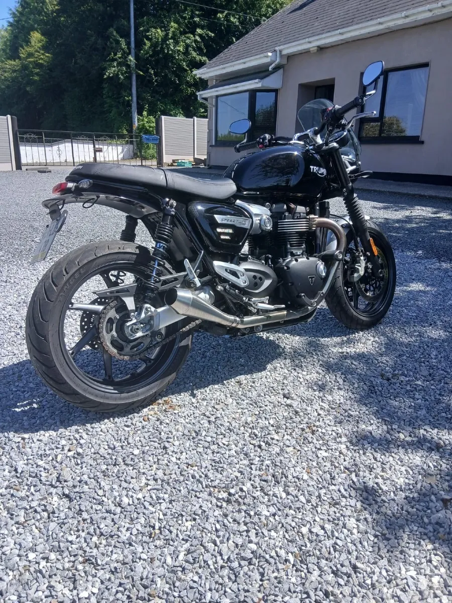 Triumph Speed Twin 1200 - Image 4