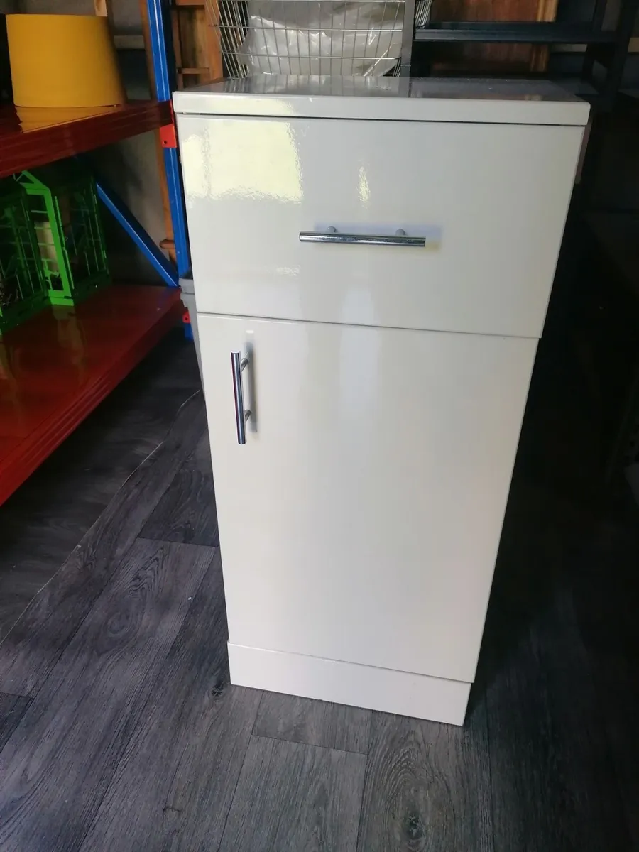 Furniture Various - Image 3