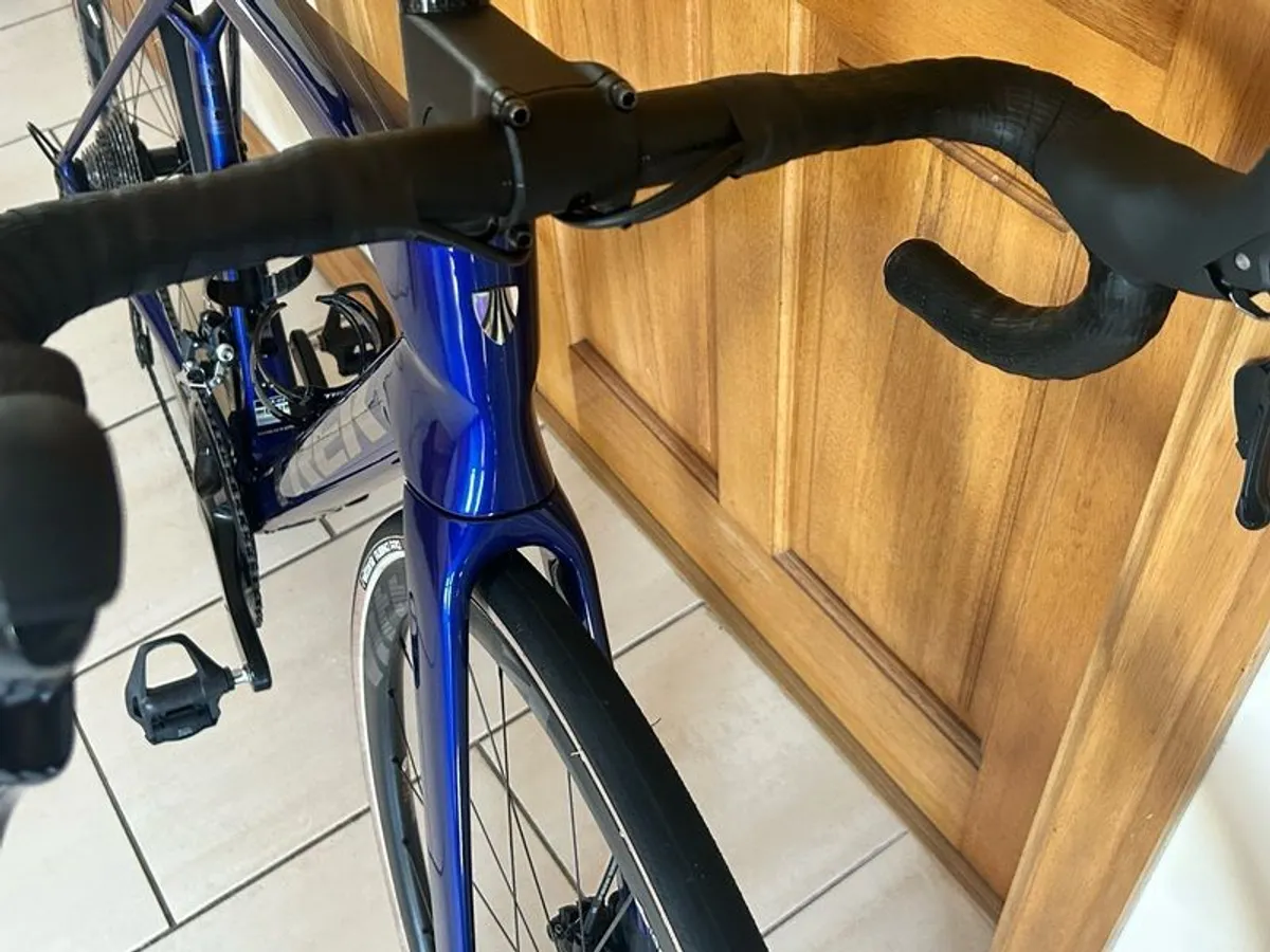 (Nearly new) Trek Madone with extras!! - Image 3