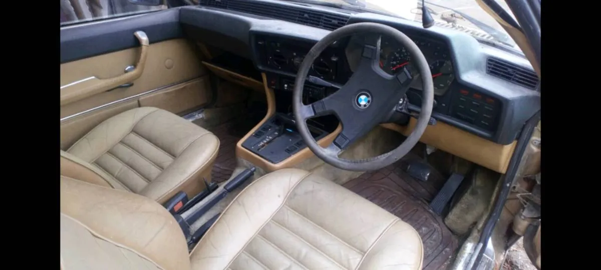 BMW e24 full letter interior - Image 2