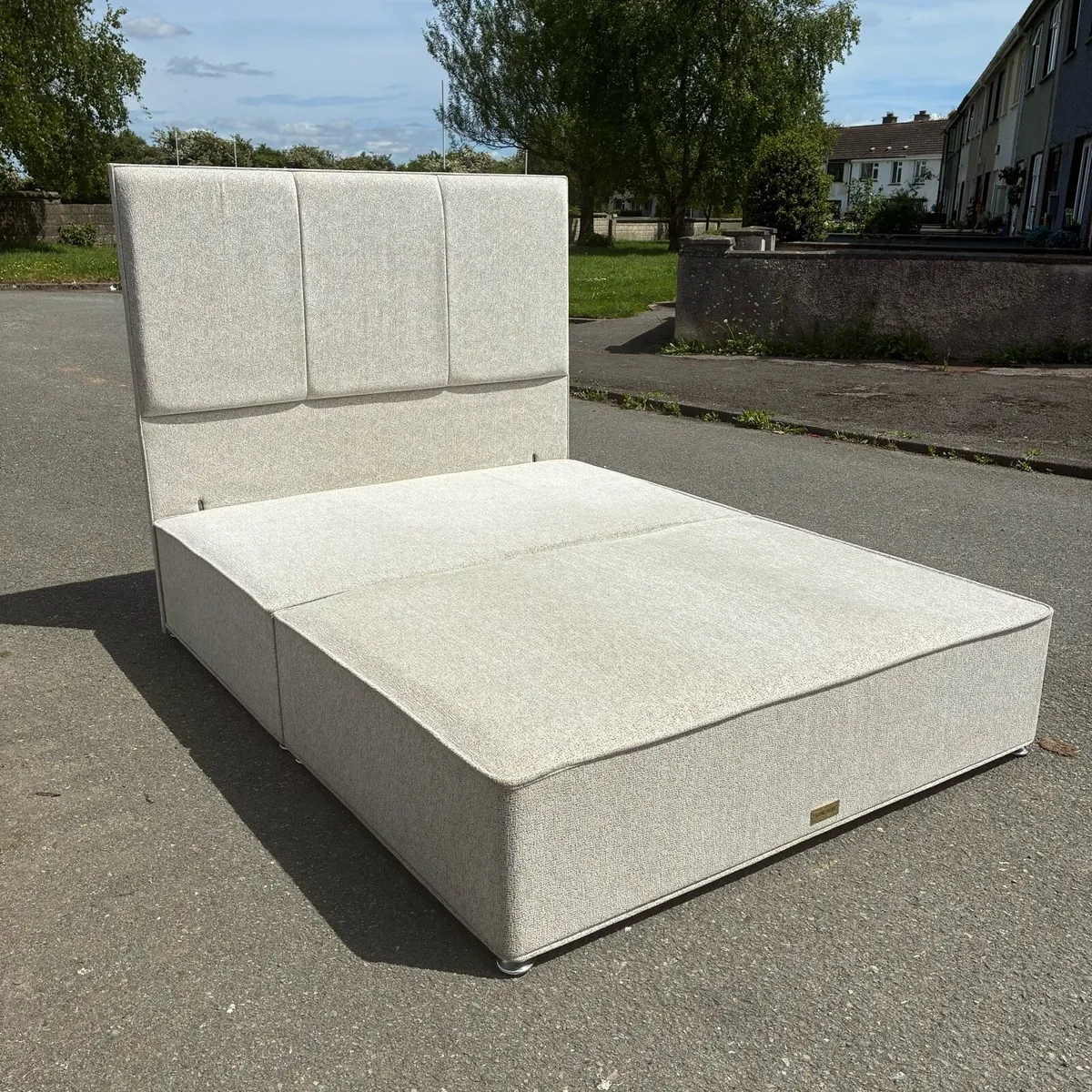Fab!! 5ft King Koil Bed base & Tall Headboard - Image 2