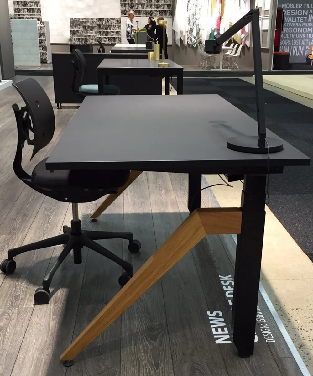 Holmris B8 Cabale Electric Sit-Stand Desk - Image 1