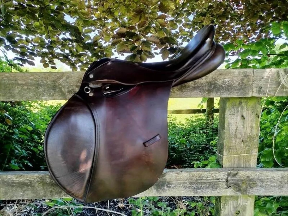 Berney Bros GP Saddle 17.5 inch - Image 4