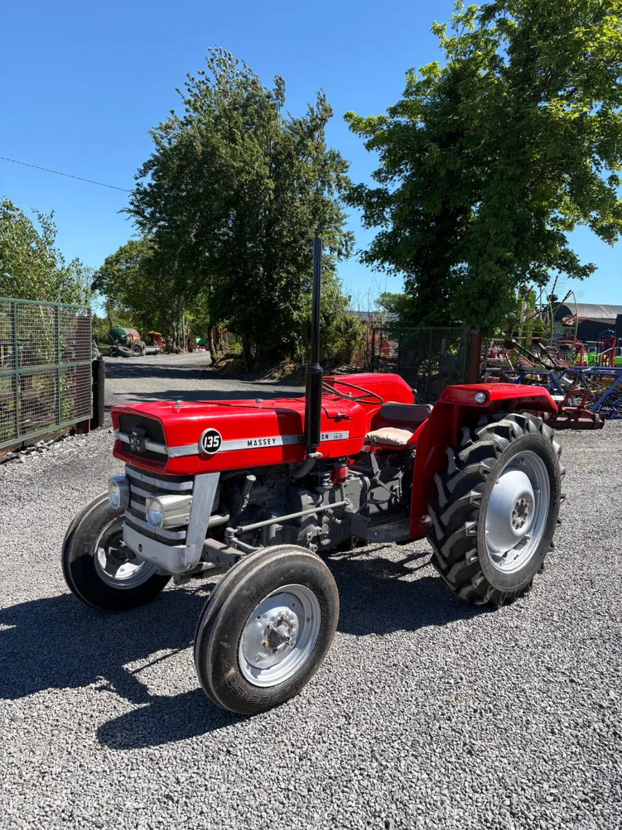Massey Ferguson 135 - Image 1
