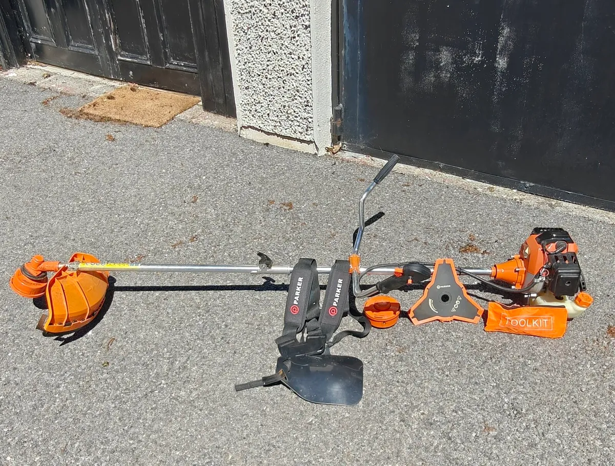 Petrol Strimmer - Image 1