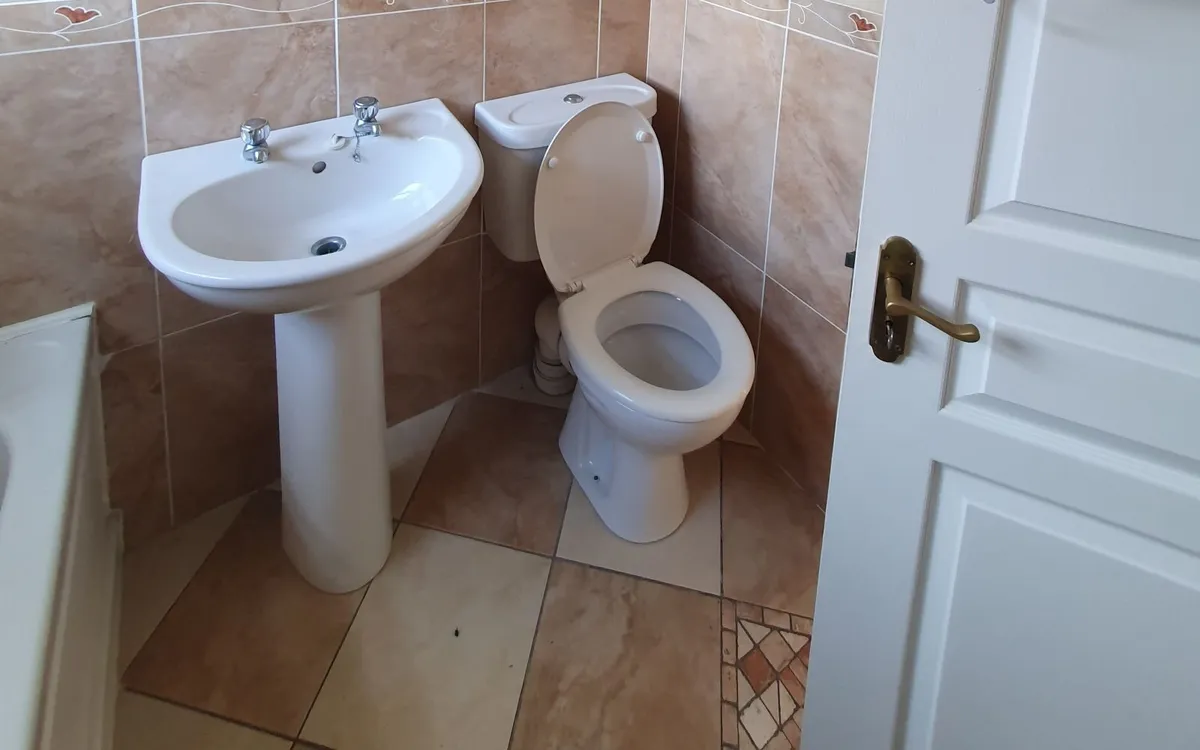Sanitaryware for Sale - Image 2