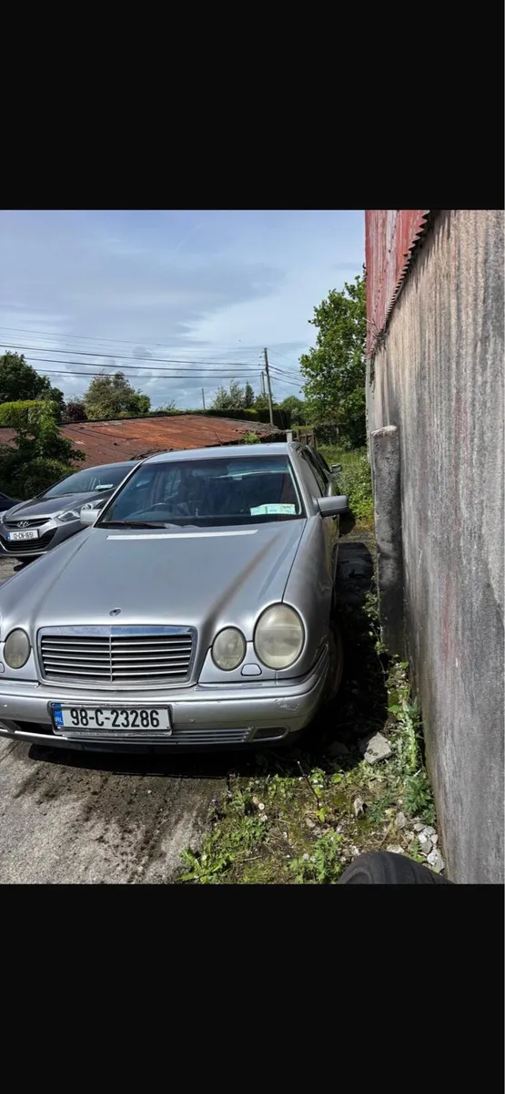 Mercedes E300 Turbodiesel - Image 3