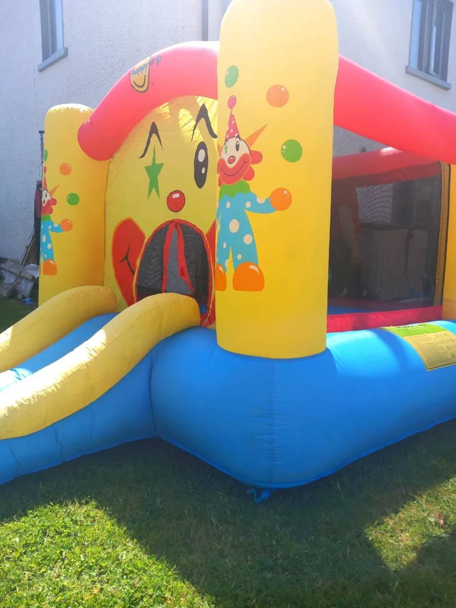 Small bouncy castle - Image 4