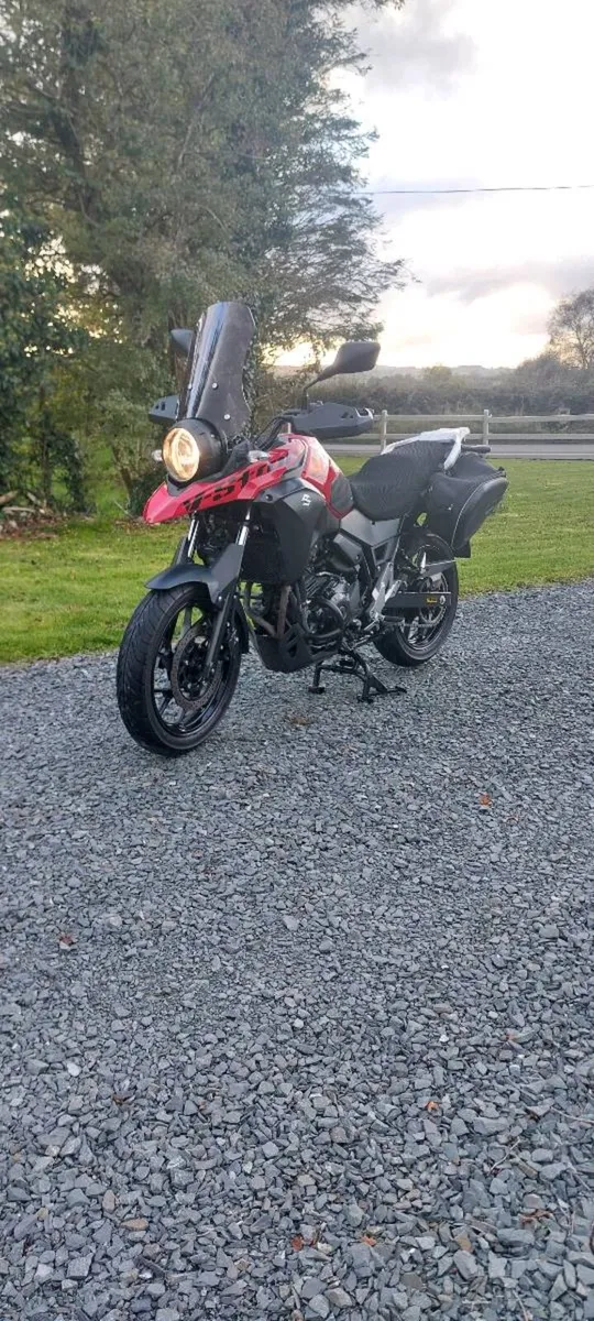 Suzuki DL250 V-Strom - Image 1
