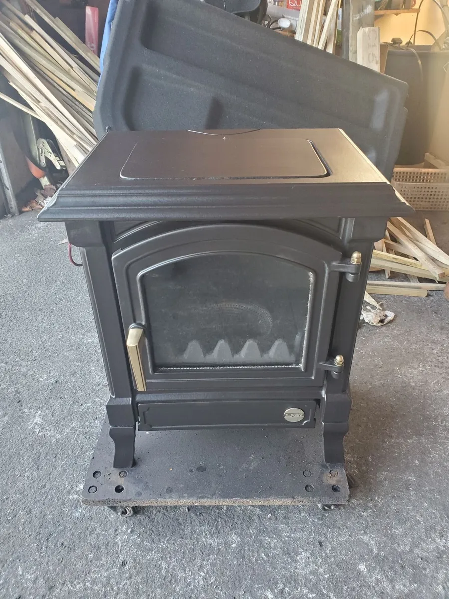 Efel/ Nestor Martin 5kw oil stove demo model - Image 2