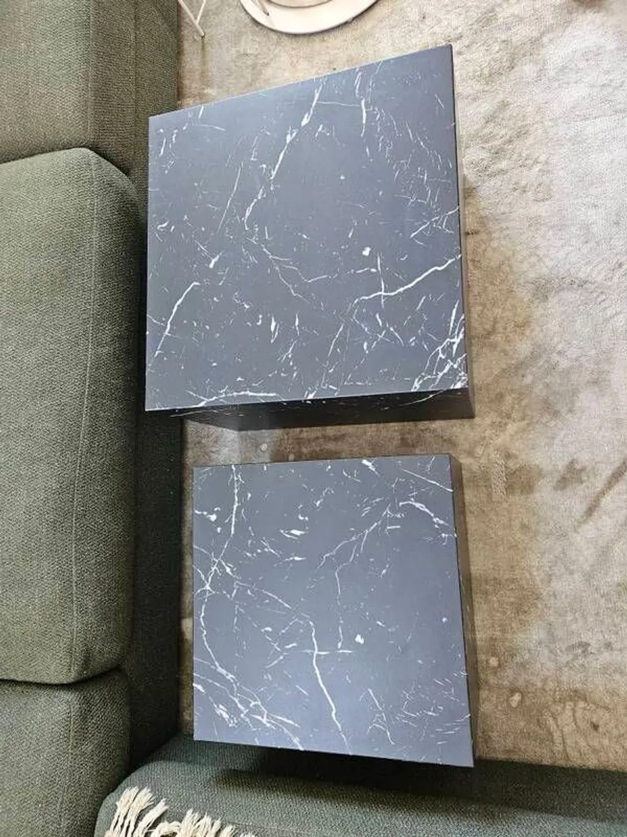 Marble-effect coffee tables - Image 1