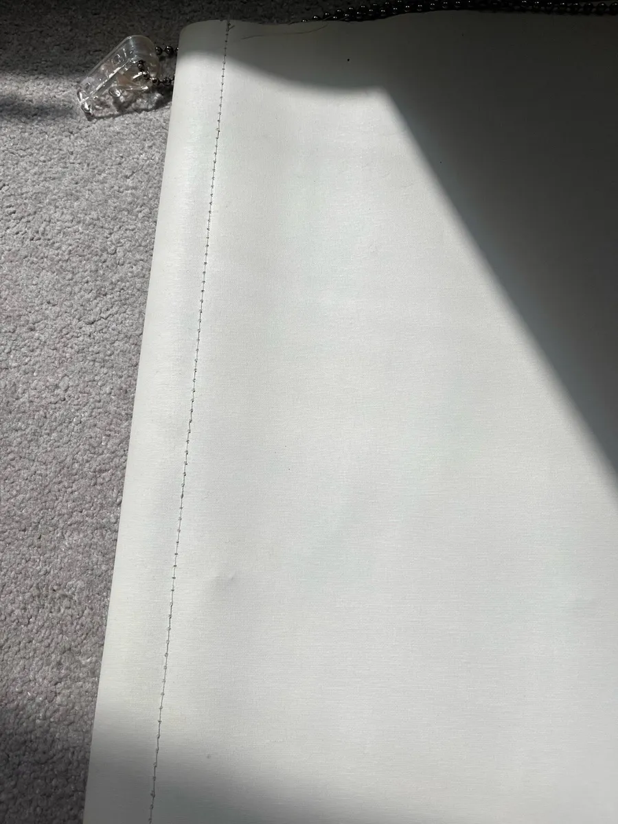 Blackout roller blind - Image 3