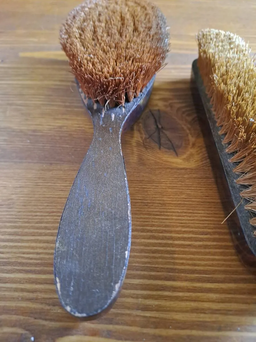 Vintage Faux Tortoiseshell Brush Set - Image 4
