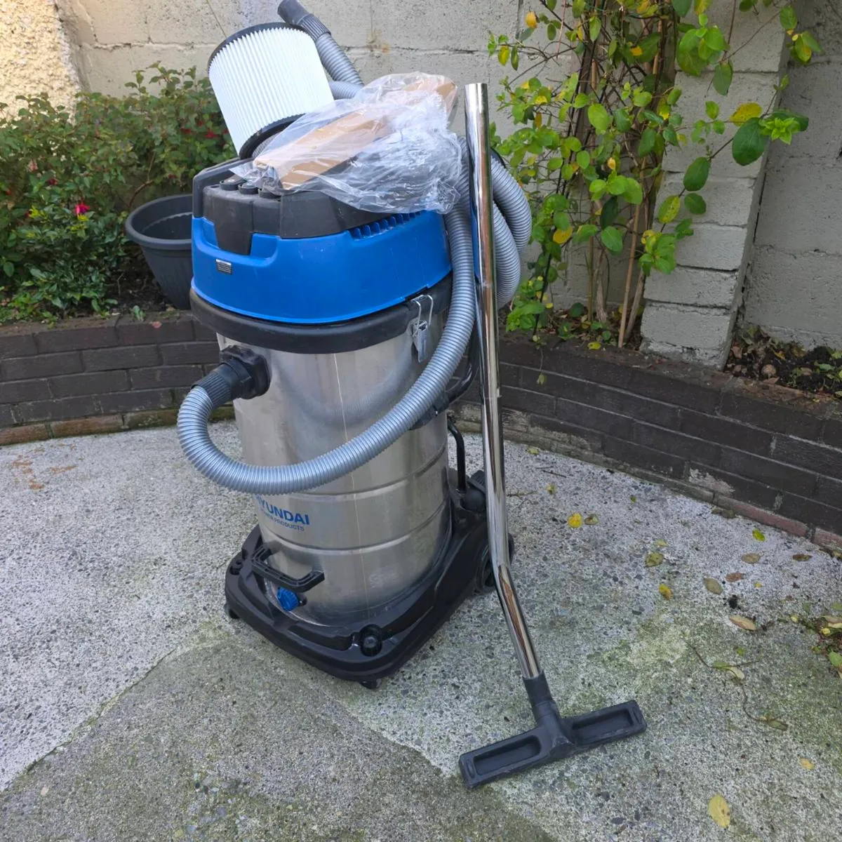 Wet dry vacuum - Image 3