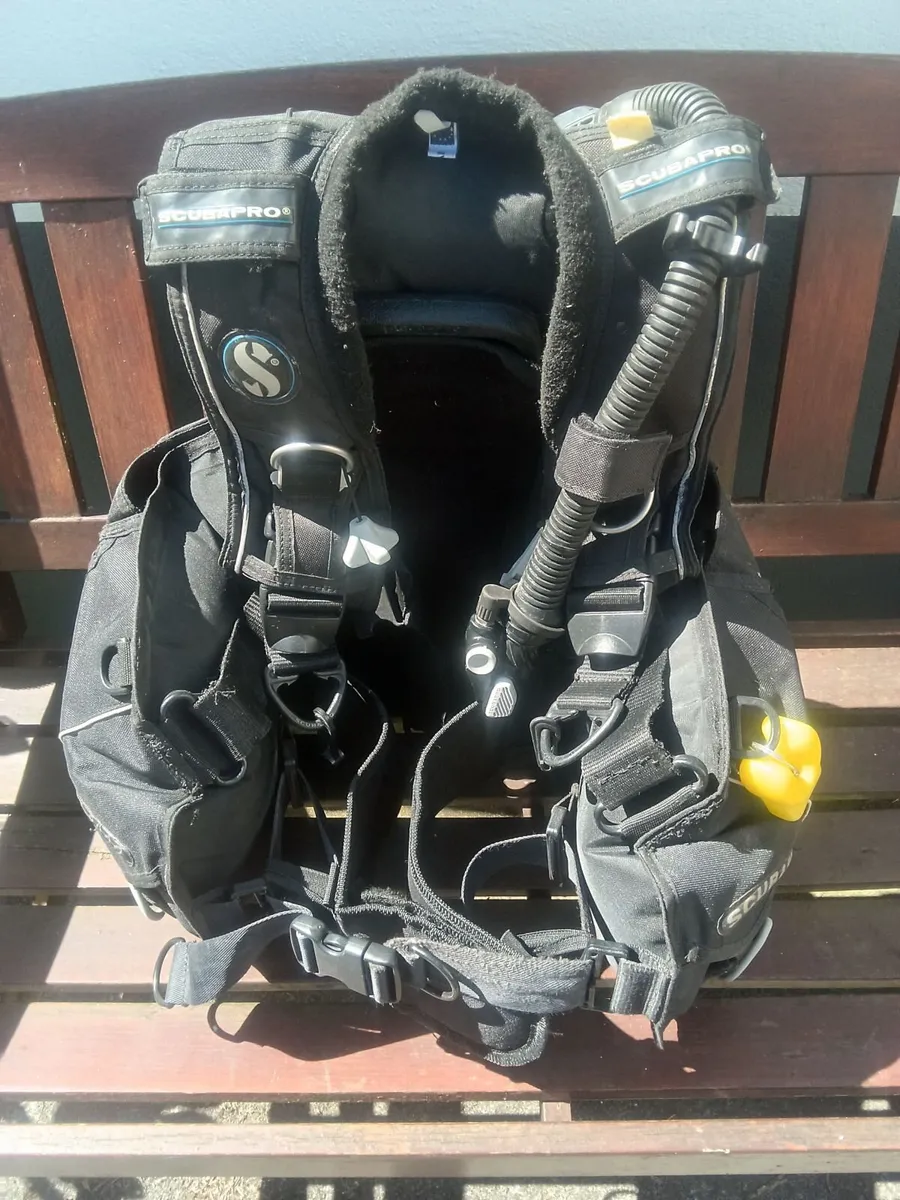 Scuba B.C.D. Large - Image 2