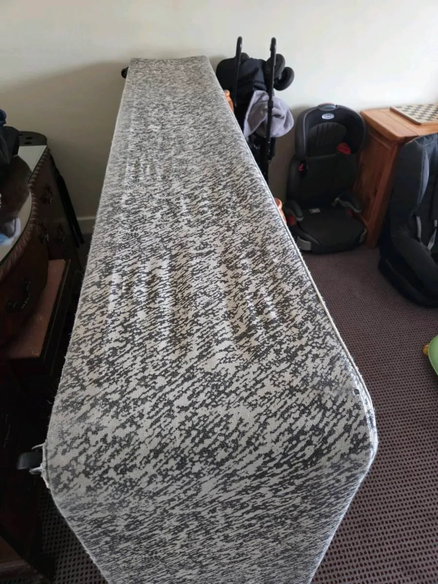 Single bed - Image 3
