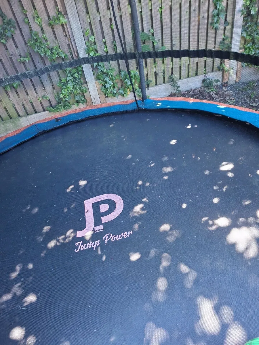 Jump Power 10ft Trampoline and Enclosure - Image 2