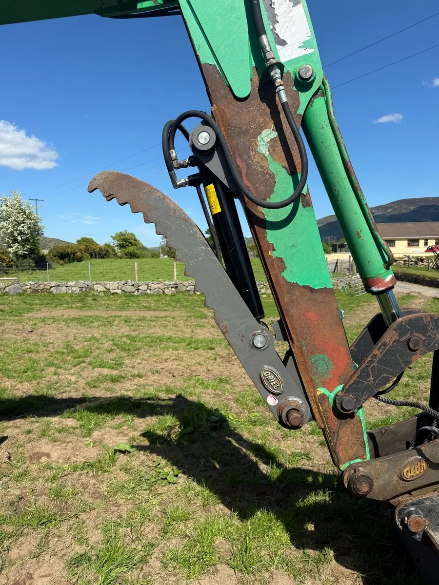 8060 2008 jcb digger - Image 3