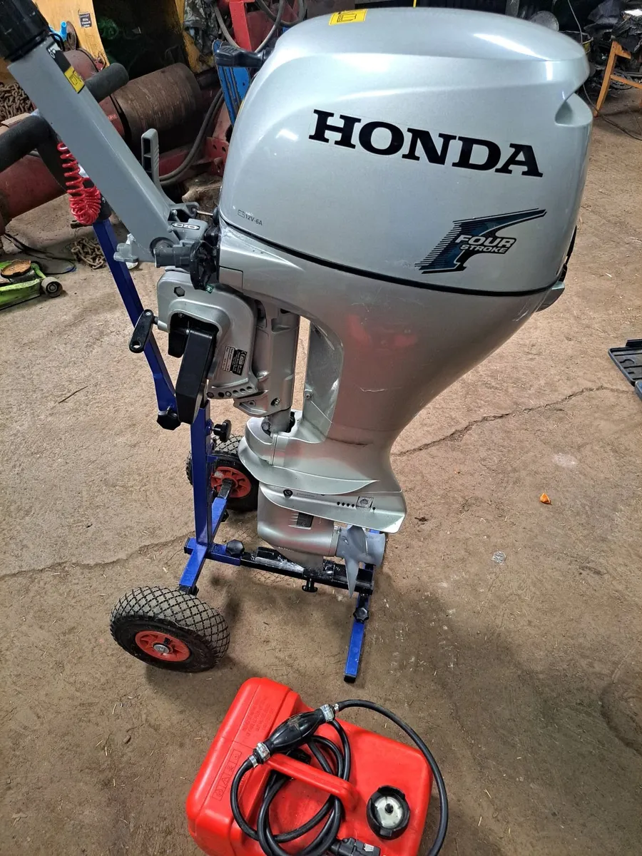 Outboard engine - Image 4